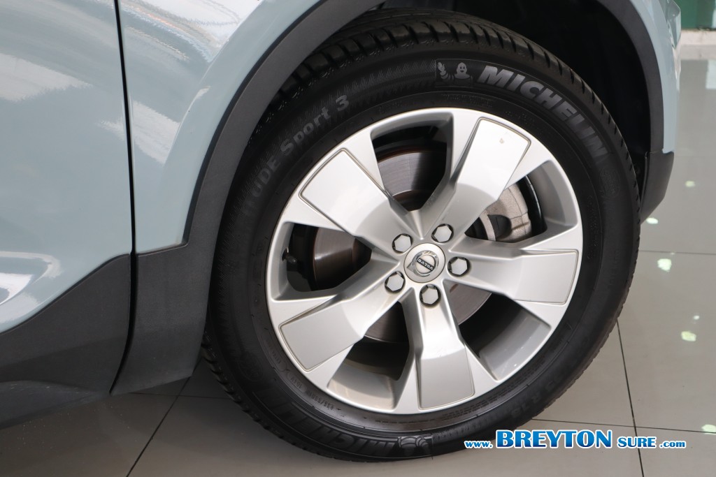 VOLVO XC 40  T4 Momentum AT ปี 2019 ราคา 799,000 บาท #BT2025051701 #25