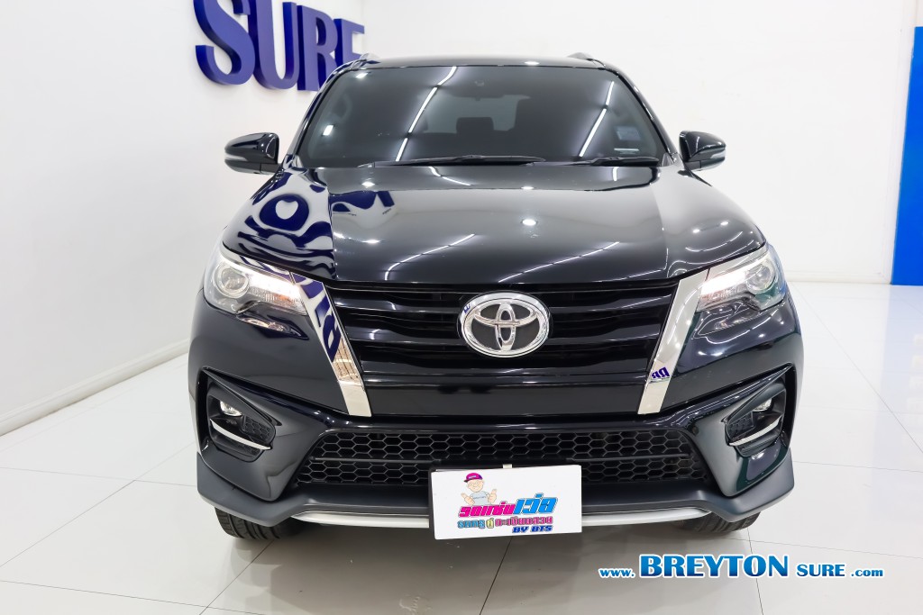 TOYOTA FORTUNER  2.8 TRD Sportivo 2wd AT ปี 2019 ราคา 949,000 บาท #BT2025070301 #2