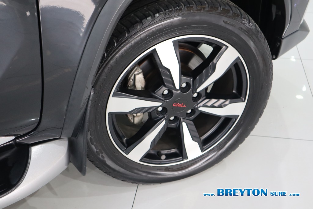 TOYOTA FORTUNER  2.8 TRD Sportivo 2wd AT ปี 2019 ราคา 949,000 บาท #BT2025070301 #25
