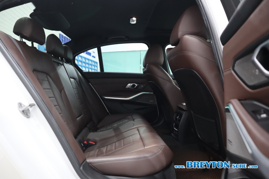 BMW SERIES 3 G20 330e Plug-in Hybrid AT ปี 2020 ราคา 1,099,000 บาท #BT2025070902 #9