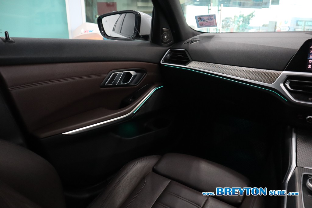 BMW SERIES 3 G20 330e Plug-in Hybrid AT ปี 2020 ราคา 1,099,000 บาท #BT2025070902 #22