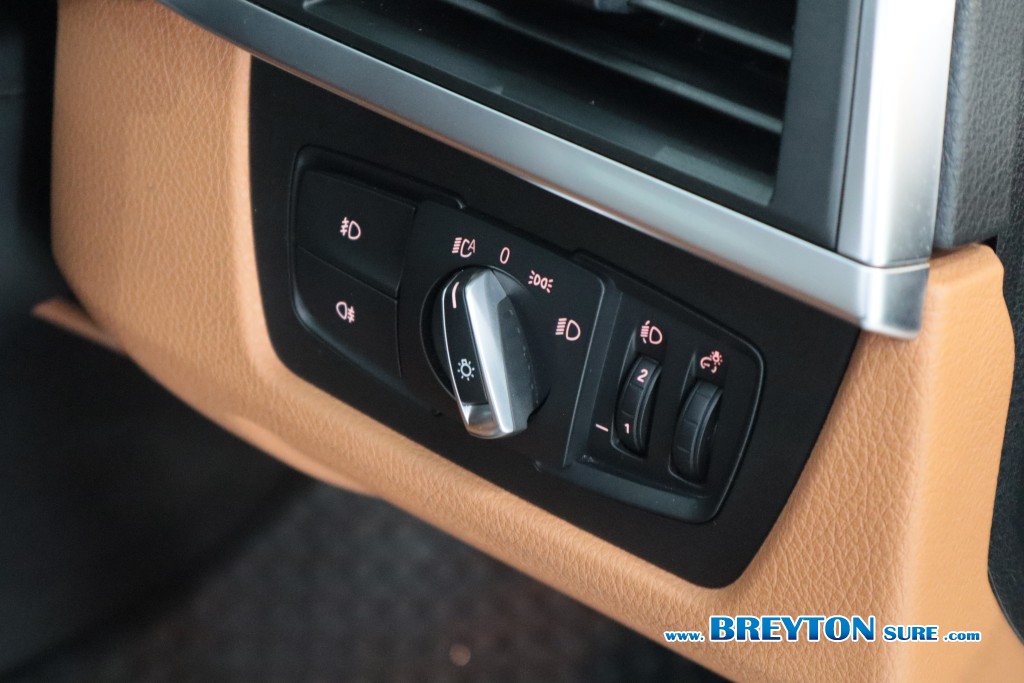 BMW SERIES 3 F30 320d Iconic AT ปี 2019 ราคา 729,000 บาท #BT2025080302 #14