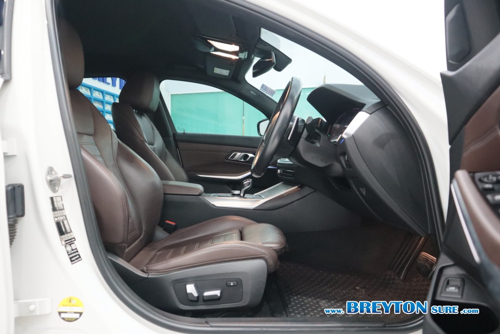 BMW SERIES 3 G20 320d M Sport AT ปี 2022 ราคา 1,359,000 บาท #BT2025081302 #9