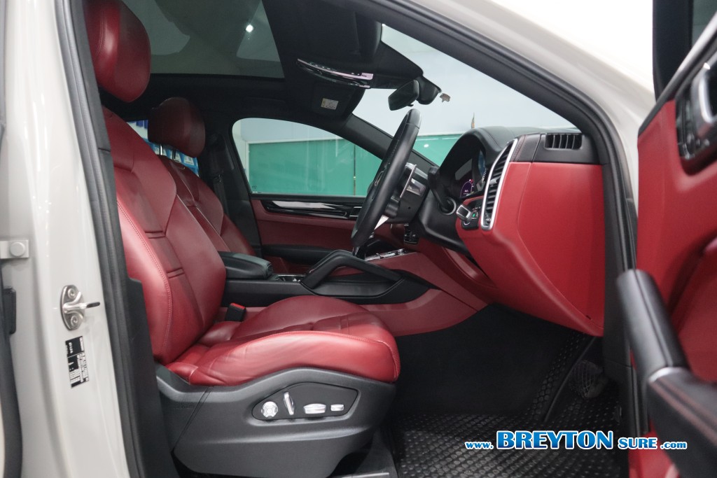 PORSCHE CAYENNE  3.0 E-Hybrid Coupe AT ปี 2021 ราคา 3,999,000 บาท #BT2025081401 #9
