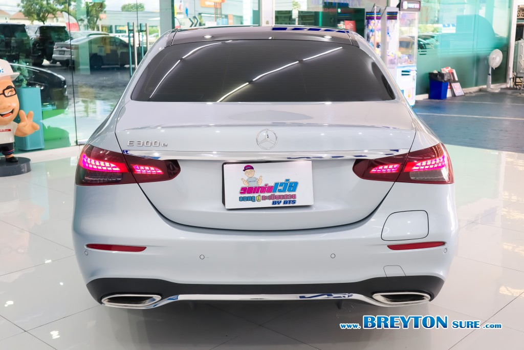 MERCEDES-BENZ E-CLASS W 213 E300e AMG Dynamic AT ปี 2023 ราคา 1,859,000 บาท #BT2025082302 #4