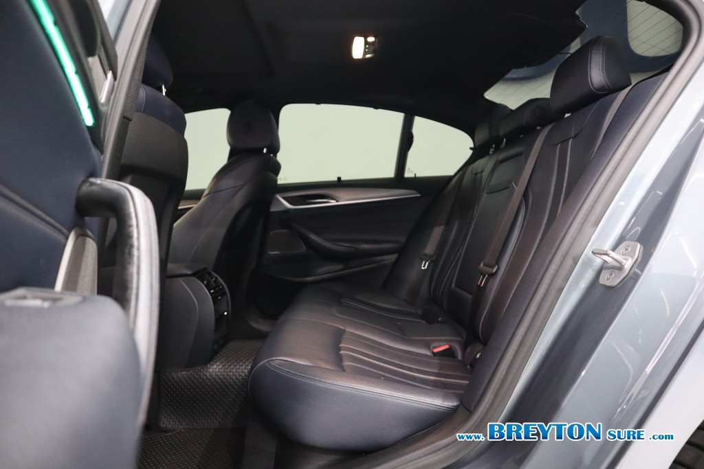 BMW SERIES 5 G30 530i M-sport AT ปี 2017 ราคา 1,059,000 บาท #BT2025090702 #11