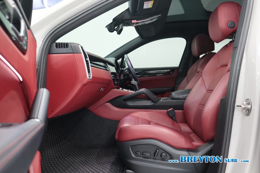 PORSCHE CAYENNE  3.0 E-Hybrid Coupe AT ปี 2023 ราคา 4,599,000 บาท #BT2025092301 #10