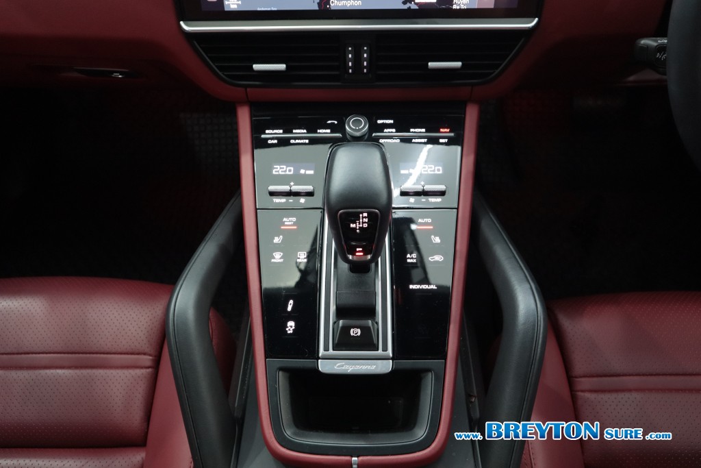 PORSCHE CAYENNE  3.0 E-Hybrid Coupe AT ปี 2023 ราคา 4,599,000 บาท #BT2025092301 #23