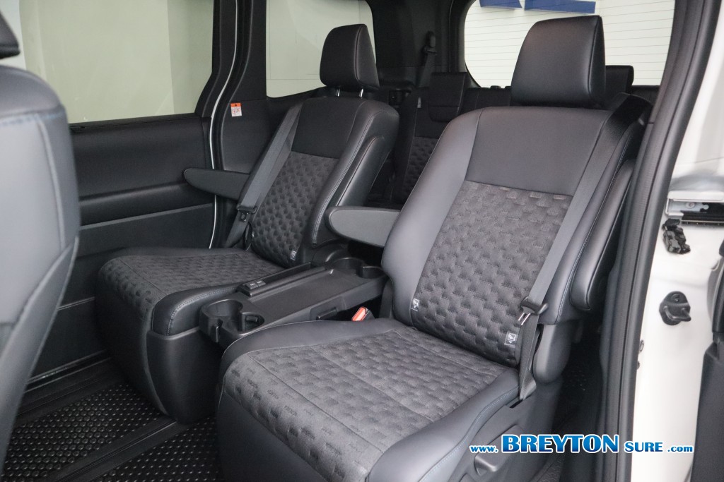 TOYOTA VOXY  1.8 SZ HYBRID AT ปี 2024 ราคา 1,759,000 บาท #BT2025092802 #12