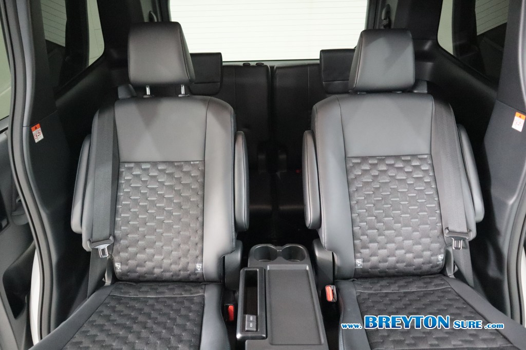 TOYOTA VOXY  1.8 SZ HYBRID AT ปี 2024 ราคา 1,759,000 บาท #BT2025092802 #27