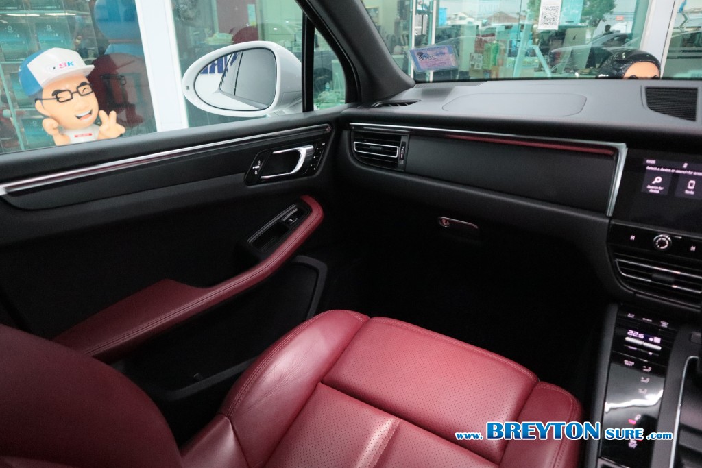 PORSCHE MACAN  2.0 4WD AT4WD. ปี 2024 ราคา 3,799,000 บาท #BT2025101001 #24