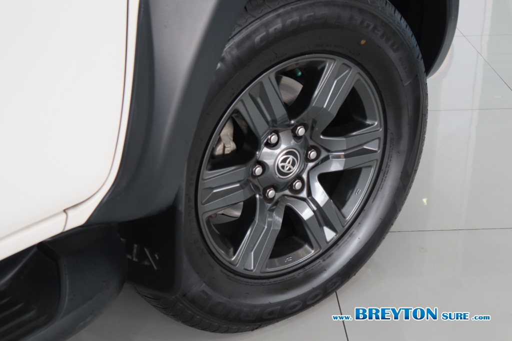TOYOTA REVO PRERUNNER DOUBLE CAB 2.4 Entry [AT] AT ปี 2022 ราคา 579,000 บาท #BT2025101901 #22