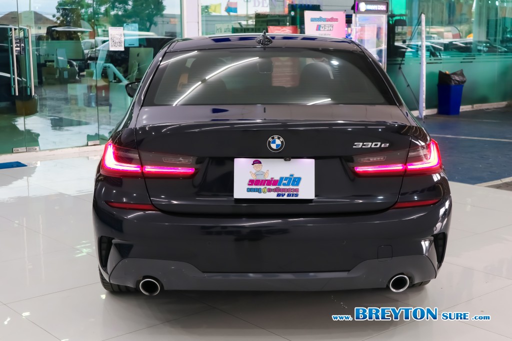 BMW SERIES 3 G20 330e M-Sport AT ปี 2021 ราคา 1,089,000 บาท #BT2025102302 #4