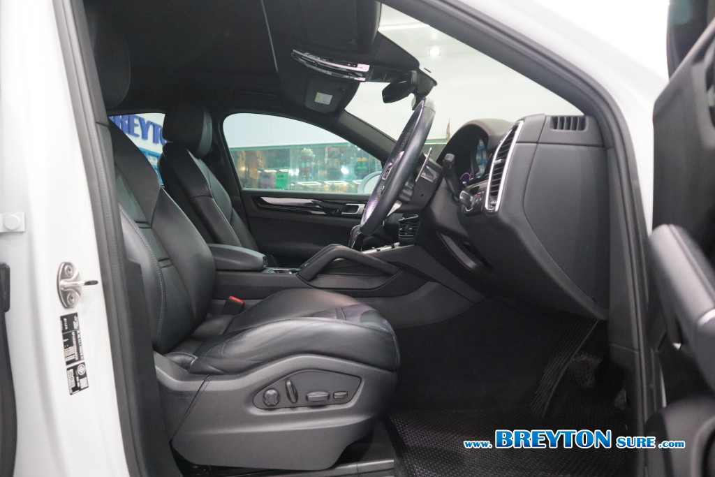 PORSCHE CAYENNE 3.0 E-Hybrid Coupe AT ปี 2022 ราคา 3,999,000 บาท #BT2025103101 #8