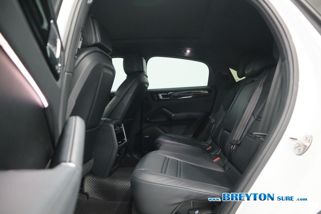 PORSCHE CAYENNE 3.0 E-Hybrid Coupe AT ปี 2022 ราคา 3,999,000 บาท #BT2025103101 #10
