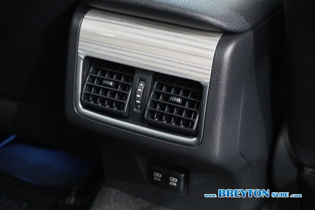 TOYOTA CAMRY 2.5 HV Premium AT ปี 2020 ราคา 839,000 บาท #BT2025111302 #25