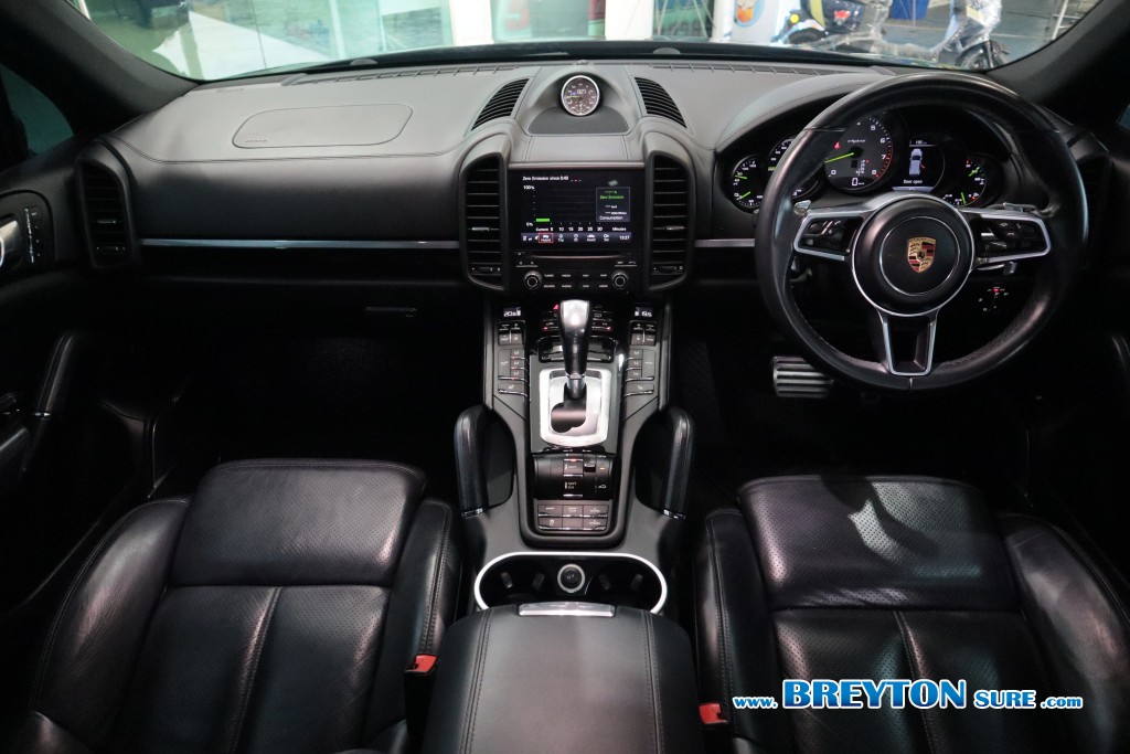 PORSCHE CAYENNE S  E-Hybrid 3.0 V6 AT ปี 2018 ราคา 1,499,000 บาท #BT2025112004 #19