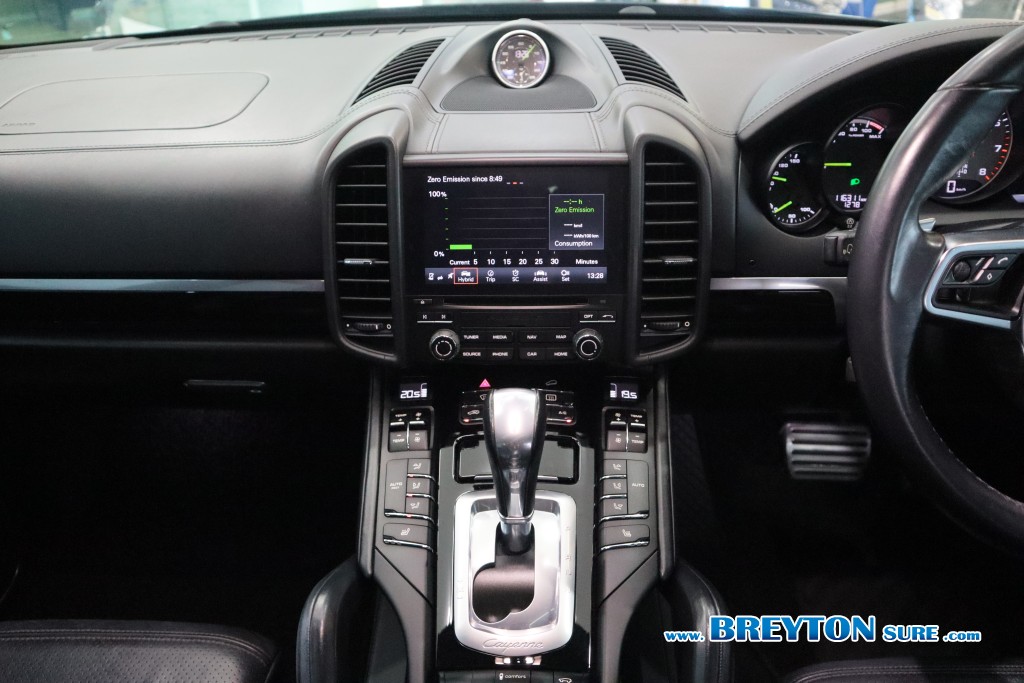 PORSCHE CAYENNE S  E-Hybrid 3.0 V6 AT ปี 2018 ราคา 1,499,000 บาท #BT2025112004 #21