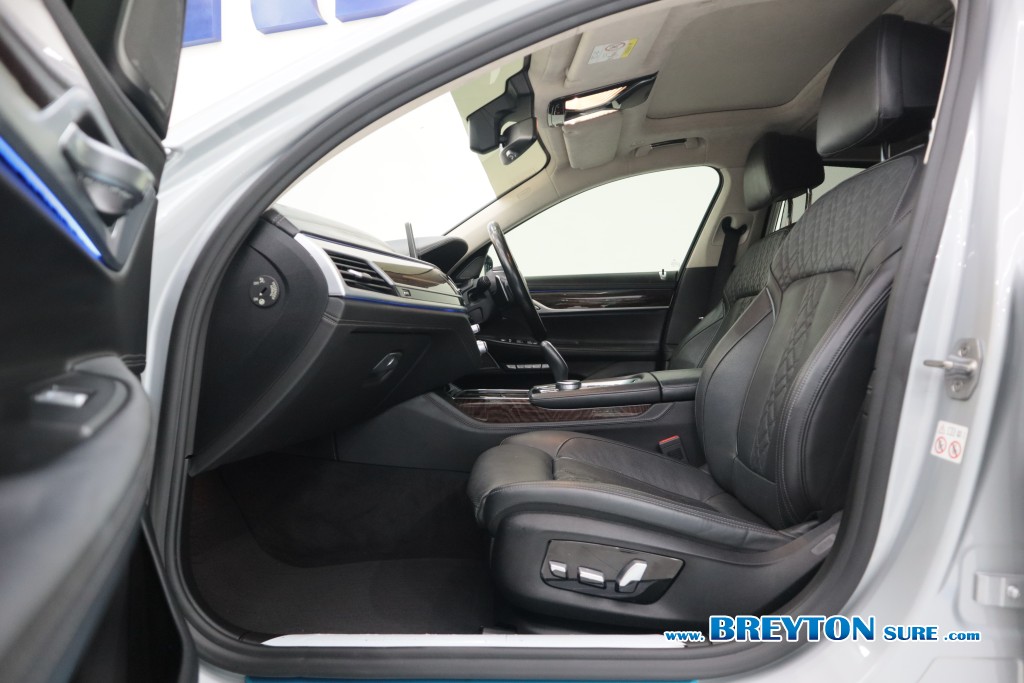 BMW SERIES 7 G12 740Le xDrive iPerformance AT ปี 2019 ราคา 1,189,000 บาท #BT2025112301 #11