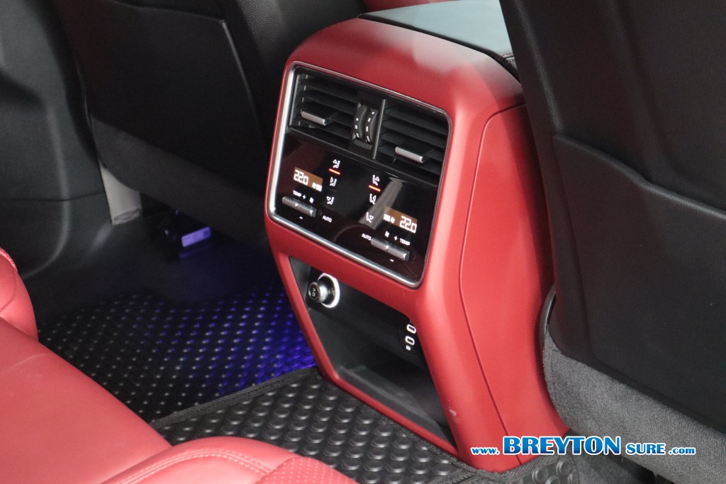 PORSCHE CAYENNE 3.0 E-Hybrid Coupe Platinum Edition AT ปี 2024 ราคา 4,599,000 บาท #BT2025112602 #24