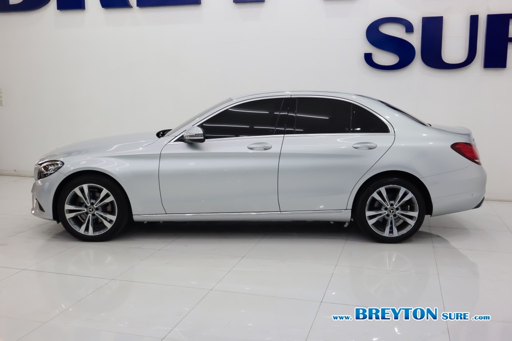 MERCEDES-BENZ C-CLASS W205 C 220d Avantgarde AT ปี 2021 ราคา 989,000 บาท #BT2025121302 #5