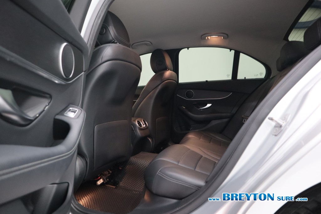 MERCEDES-BENZ C-CLASS W205 C 220d Avantgarde AT ปี 2021 ราคา 989,000 บาท #BT2025121302 #10