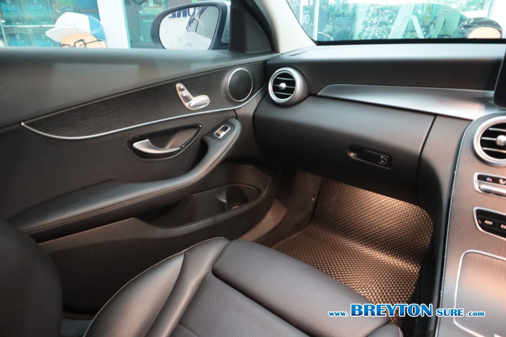 MERCEDES-BENZ C-CLASS W205 C 220d Avantgarde AT ปี 2021 ราคา 989,000 บาท #BT2025121302 #21