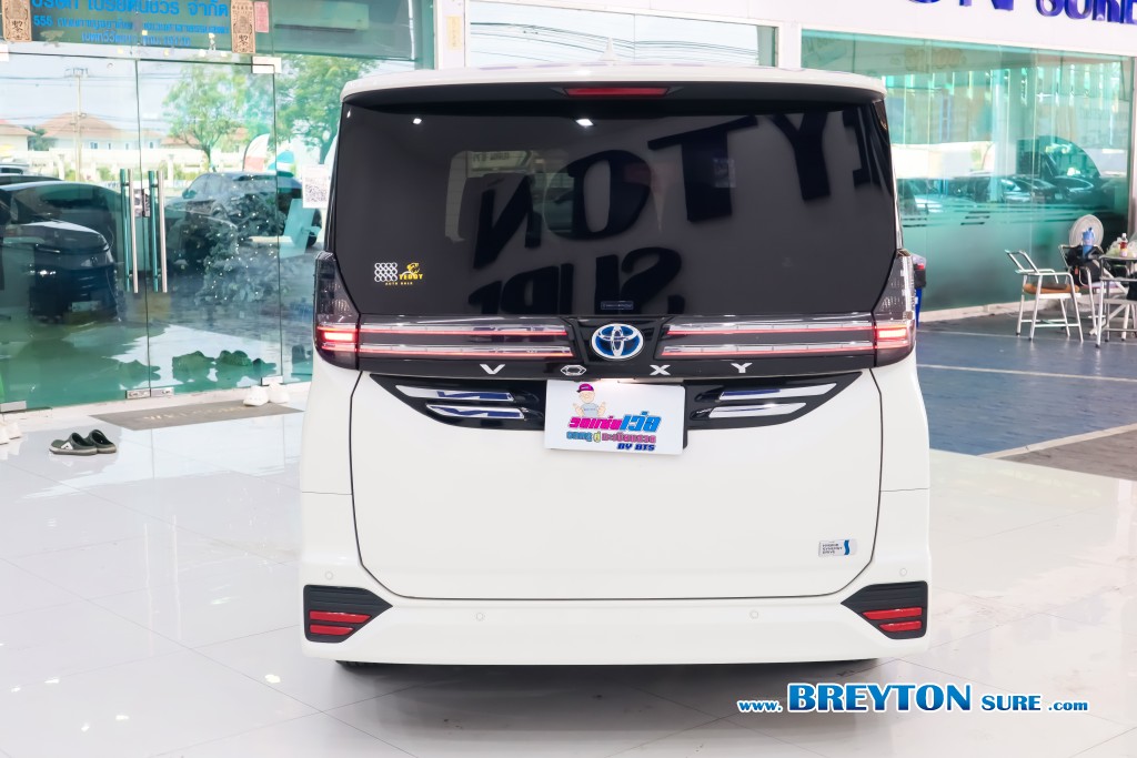 TOYOTA VOXY 1.8 SZ HYBRID AT ปี 2023 ราคา 1,699,000 บาท #BT2025121304 #4
