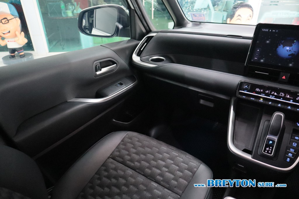 TOYOTA VOXY 1.8 SZ HYBRID AT ปี 2023 ราคา 1,699,000 บาท #BT2025121304 #22