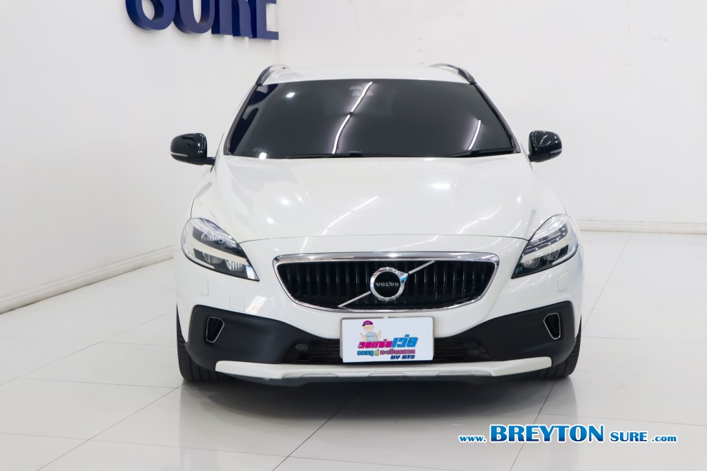 VOLVO V 40 D4 Cross Country 2.0 AT ปี 2018 ราคา 399,000 บาท #BT2025122103 #2