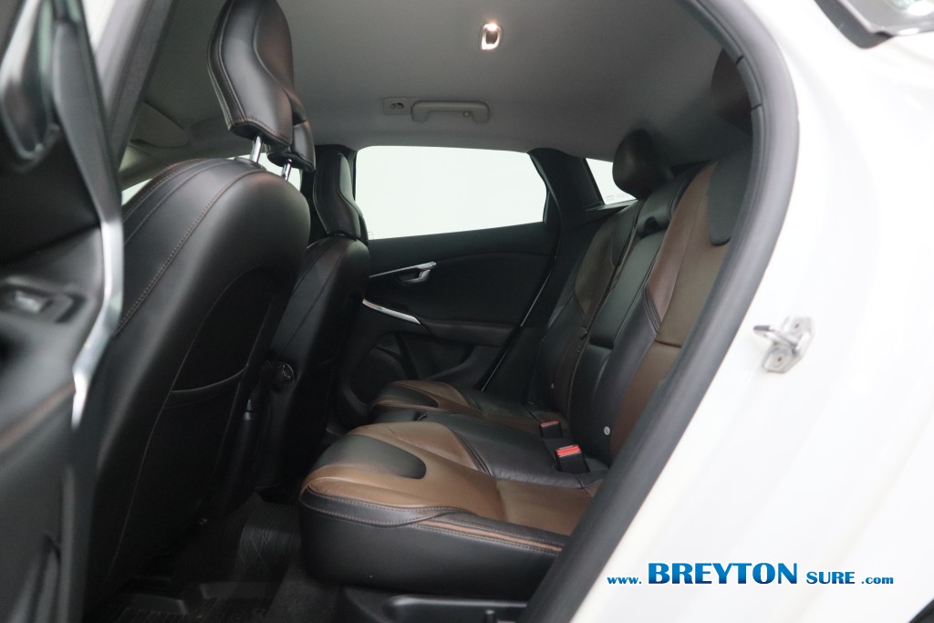 VOLVO V 40 D4 Cross Country 2.0 AT ปี 2018 ราคา 399,000 บาท #BT2025122103 #10