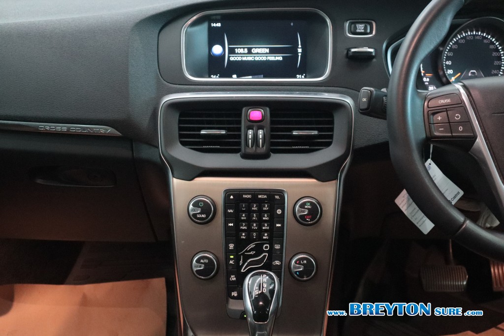 VOLVO V 40 D4 Cross Country 2.0 AT ปี 2018 ราคา 399,000 บาท #BT2025122103 #19