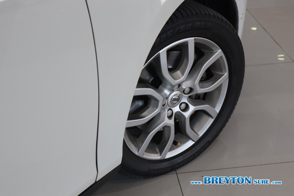 VOLVO V 40 D4 Cross Country 2.0 AT ปี 2018 ราคา 399,000 บาท #BT2025122103 #22