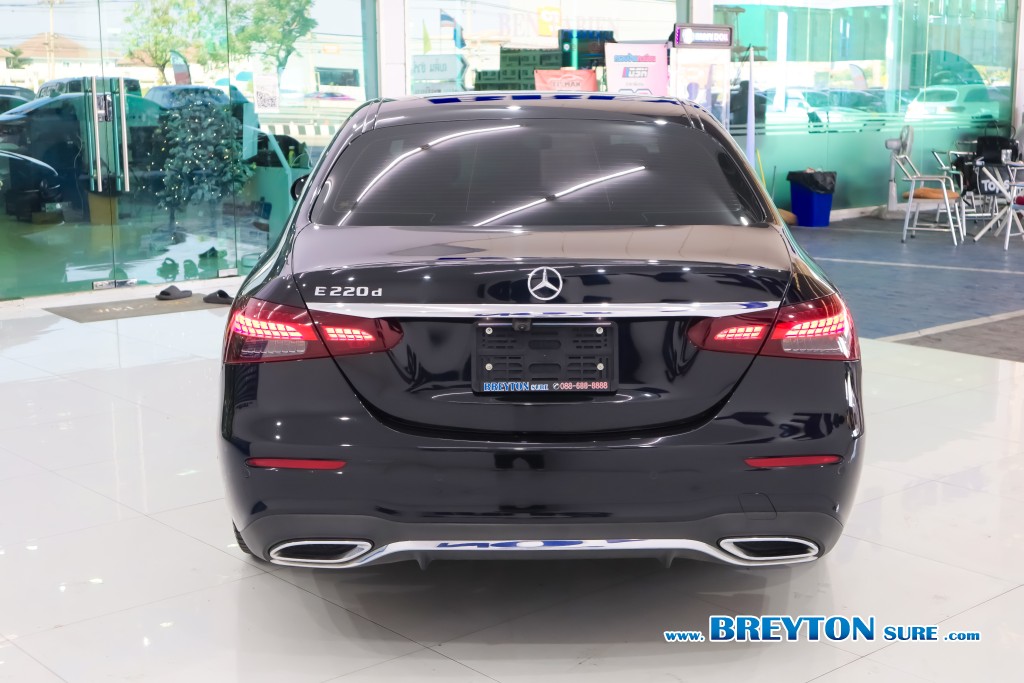 MERCEDES-BENZ E-CLASS W213 E220d AMG Sport AT ปี 2023 ราคา 1,689,000 บาท #BT2026010901 #4