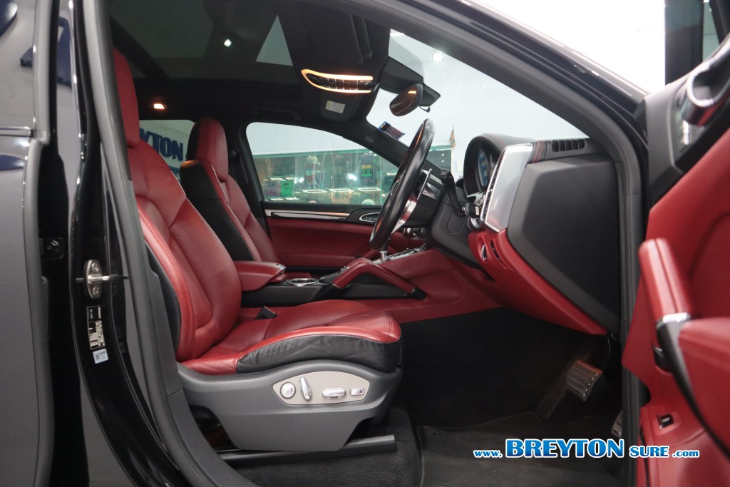 PORSCHE CAYENNE S  E-Hybrid 3.0 V6 AT ปี 2016 ราคา 1,699,000 บาท #BT2026012303 #8