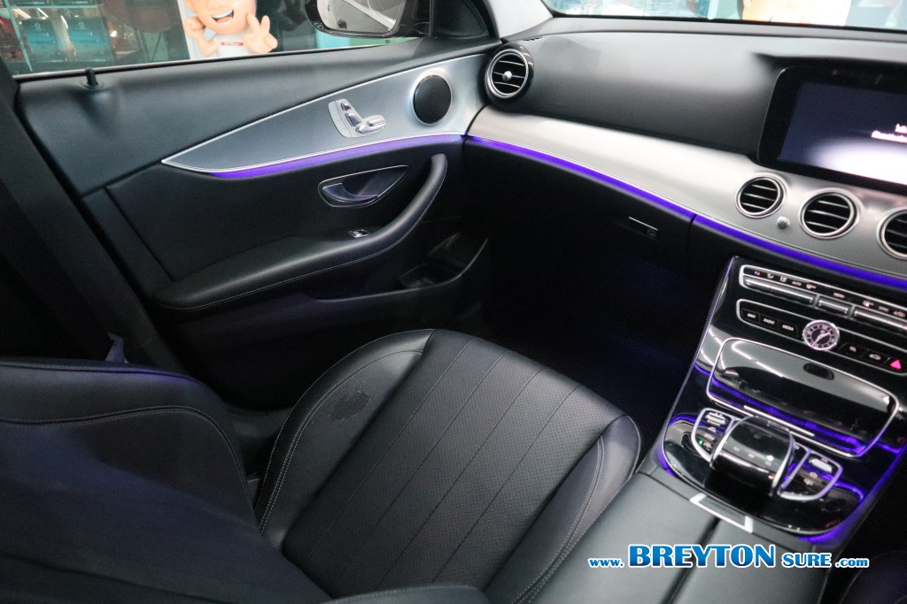 MERCEDES-BENZ E-CLASS W213 E220d Sport AT ปี 2020 ราคา 1,159,000 บาท #BT2026012401 #20