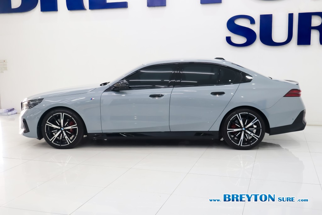 BMW SERIES 5 G60 520d M Sport Pro AT ปี 2024 ราคา 2,889,000 บาท #BT2026013101 #5