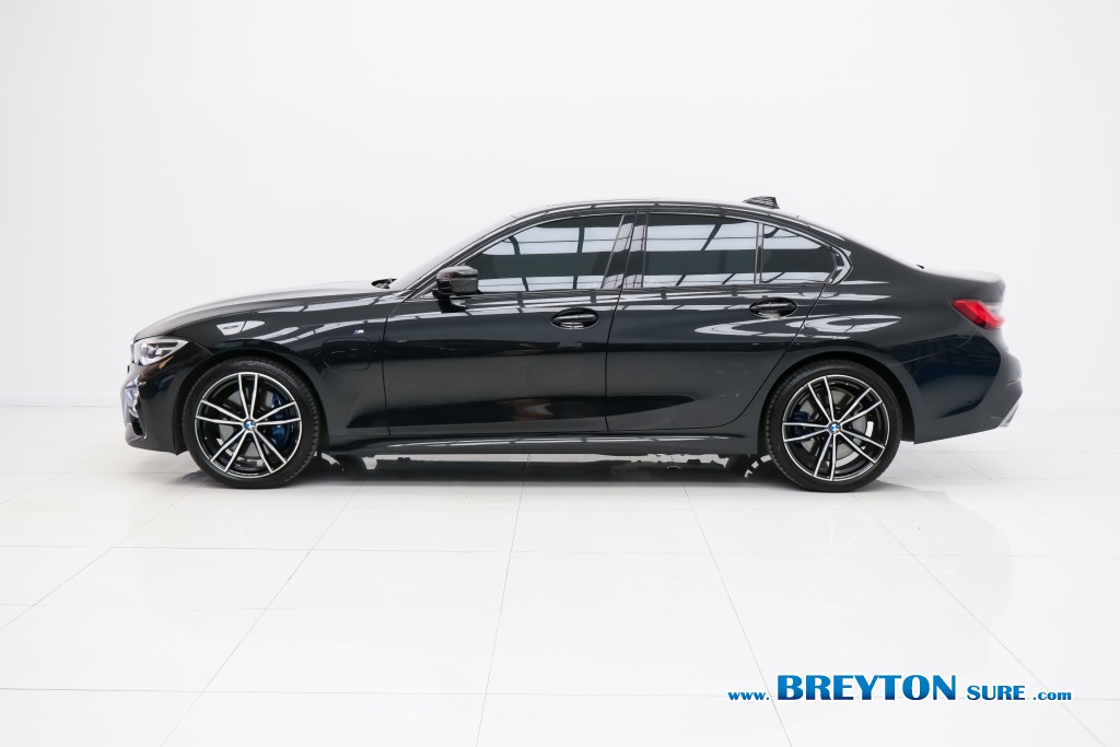 BMW SERIES 3 G20 330e M-Sport AT ปี 2021 ราคา 1,099,000 บาท #BT2026030303 #3