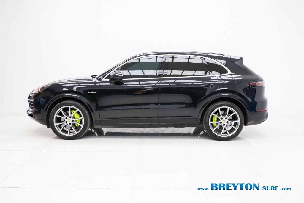 PORSCHE CAYENNE 3.0 E-Hybrid AT ปี 2022 ราคา 2,999,000 บาท #BT2026030306 #3