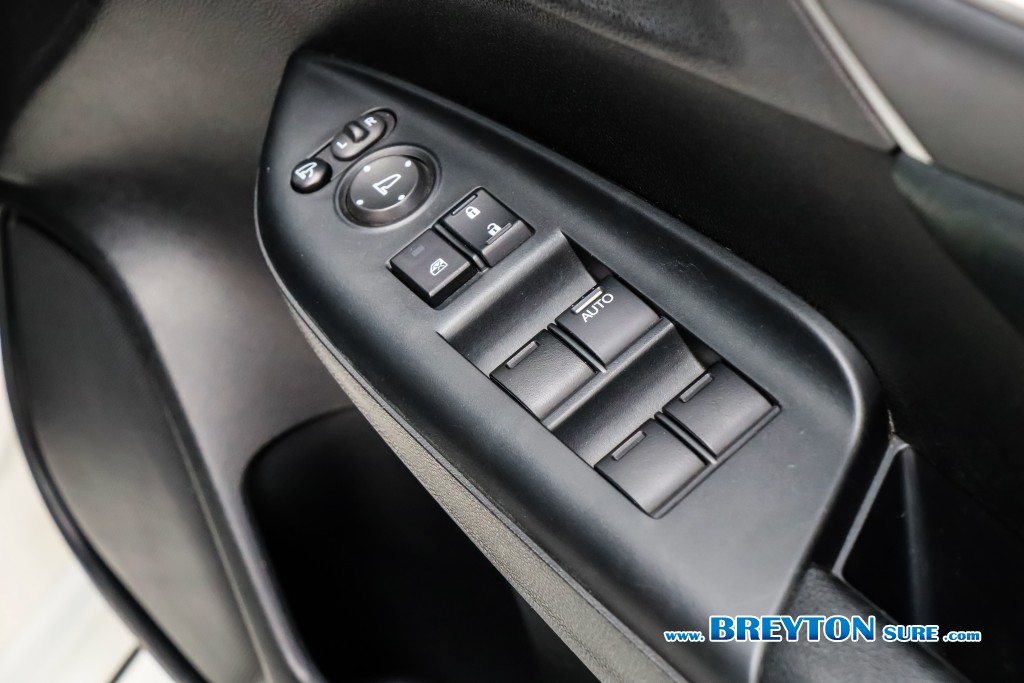 HONDA JAZZ  i-VTEC 1.5 [V] AT ปี 2017 ราคา 369,000 บาท #BT2026030703 #17