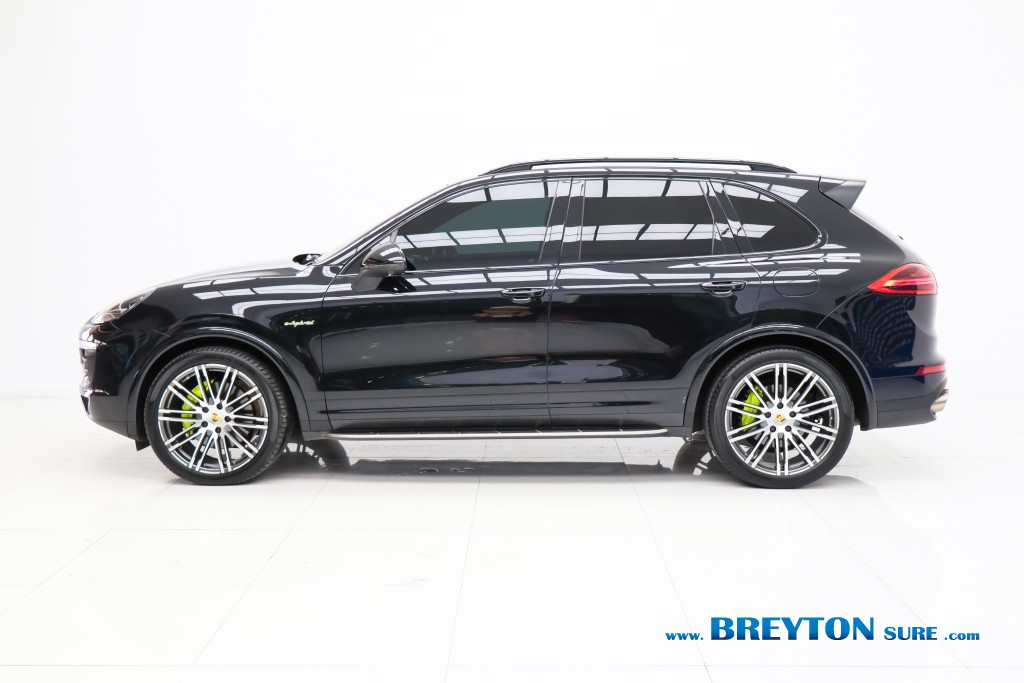 PORSCHE CAYENNE S  E-Hybrid 3.0 V6 AT ปี 2017 ราคา 1,699,000 บาท #BT2026030706 #3