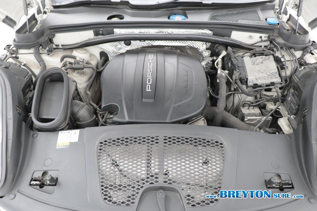 PORSCHE MACAN  2.0 PDK AT ปี 2020 ราคา 2,489,000 บาท #BT2026041602 #19