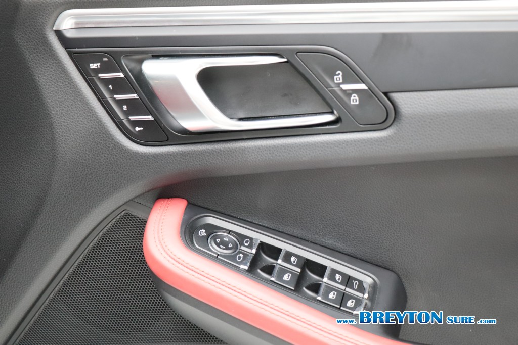 PORSCHE MACAN  2.0 PDK AT ปี 2020 ราคา 2,489,000 บาท #BT2026041602 #21