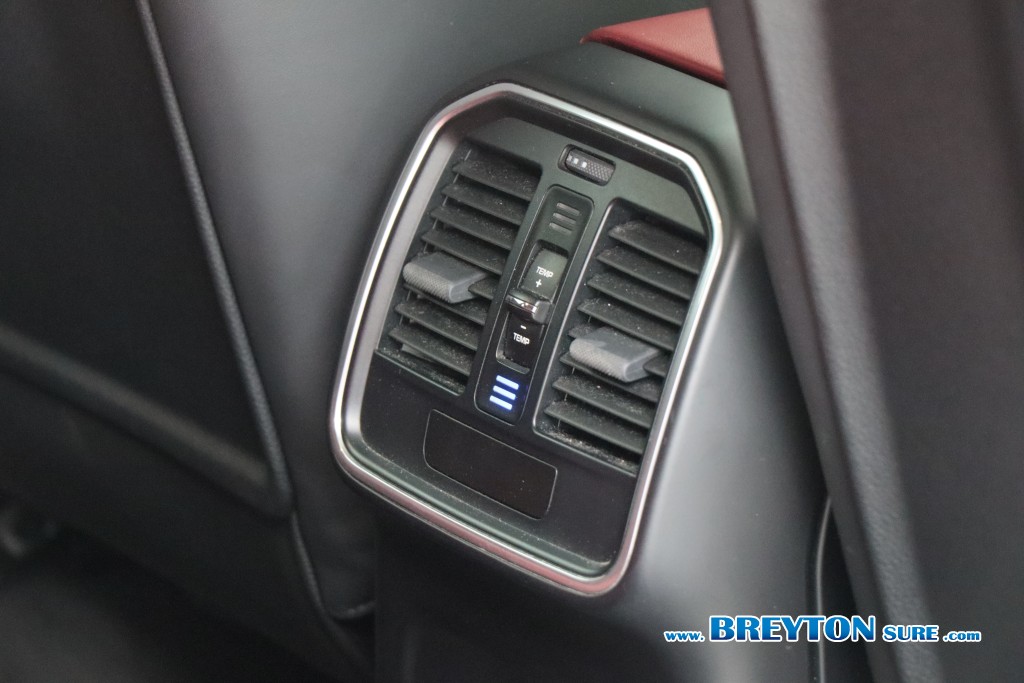 PORSCHE MACAN  2.0 PDK AT ปี 2020 ราคา 2,489,000 บาท #BT2026041602 #25