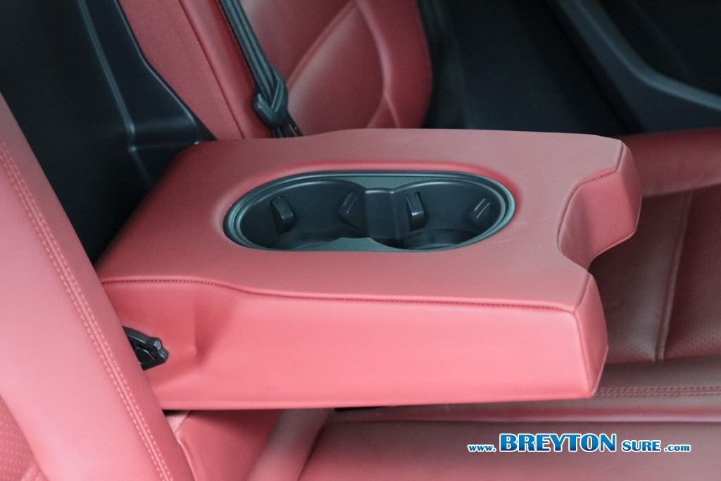 PORSCHE MACAN  2.0 PDK AT ปี 2020 ราคา 2,489,000 บาท #BT2026041602 #26