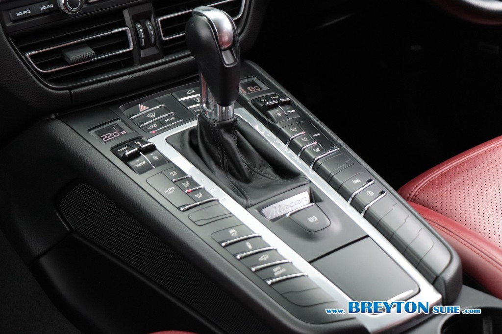 PORSCHE MACAN  2.0 PDK AT ปี 2020 ราคา 2,489,000 บาท #BT2026041602 #27