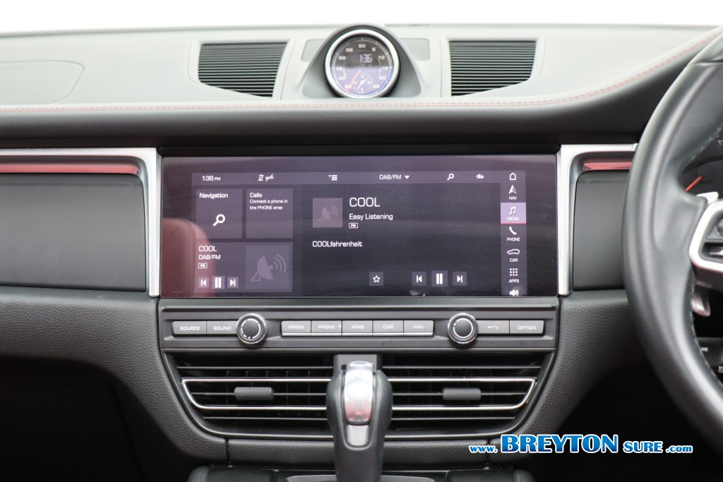 PORSCHE MACAN  2.0 PDK AT ปี 2021 ราคา 2,599,000 บาท #BT2026042002 #26