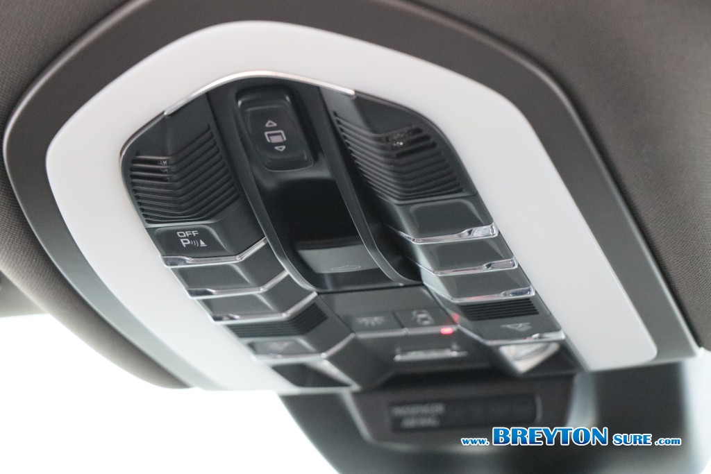 PORSCHE MACAN  2.0  AT ปี 2017 ราคา 1,569,000 บาท #BT2026050102 #23