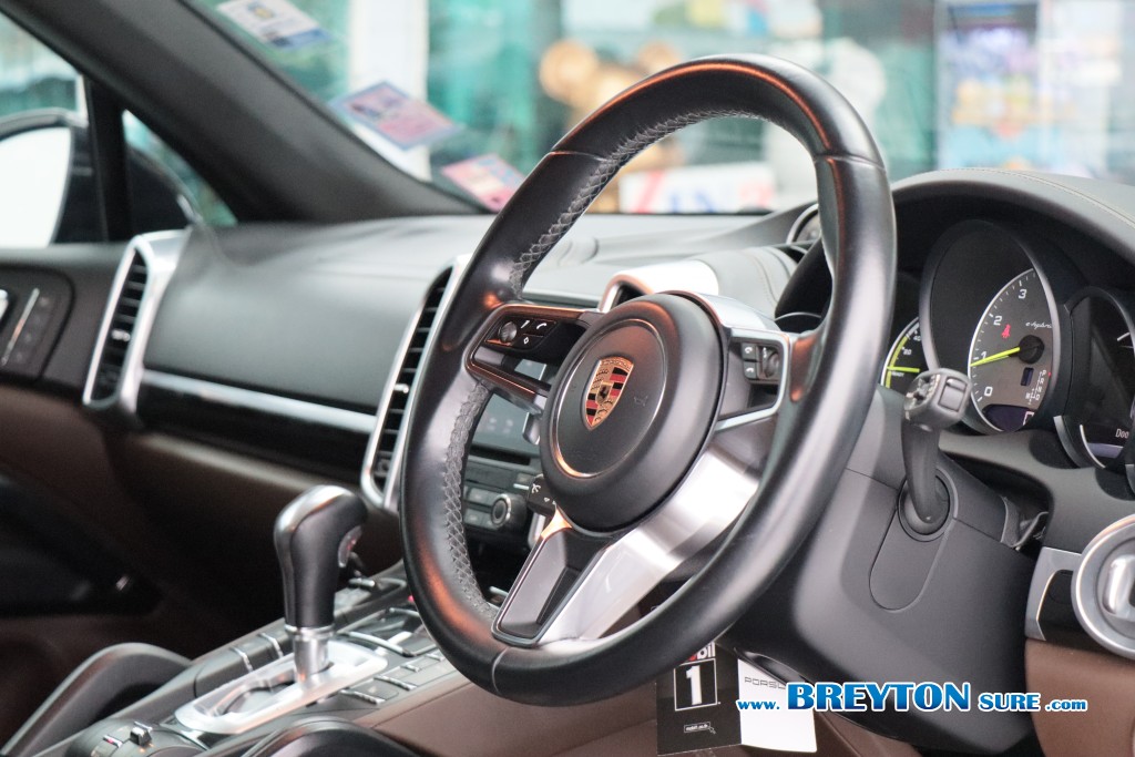 PORSCHE CAYENNE  Se-Hybrid Platinum Edition AT ปี 2017 ราคา 1,659,000 บาท #BT2026050601 #7