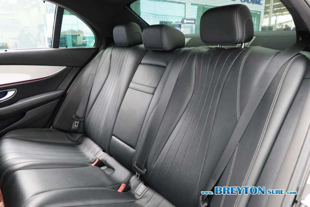 MERCEDES-BENZ E-CLASS W213 Facelift E220d AMG Sport AT ปี 2021 ราคา 1,499,000 บาท #BT2026061401 #14